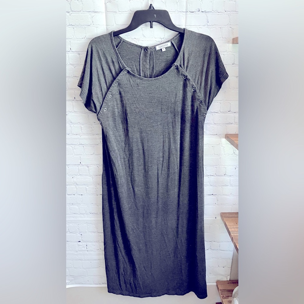 Maternity Labor & delivery/nursing gown.